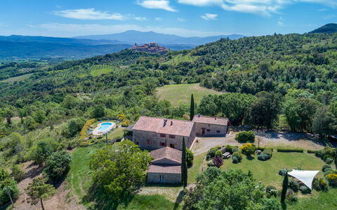 Podere San Ansano 14+2: Landscape, Rural Area, Estate, Cottage, Farmhouse, Meadow, Village, Pasture, Villa, Landscaping