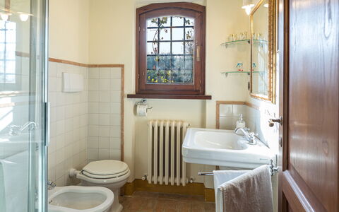 Casale Santa Lucia 8+2: Interior Design, Flooring, Plumbing Fixture, Bathroom Sink, Floor, Tap, Sink, Plumbing, Bathroom, Home