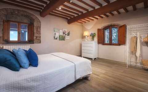 Podere Il Chiesino 8+2: Furniture, Interior Design, Wall, Wood, Flooring, Bedroom, Floor, Bed, Home, Room