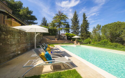 Il Fienile 4: Swimming Pool, Shrub, Garden, Resort, Landscaping, Eco Hotel, Estate, Hacienda, Villa, Shade