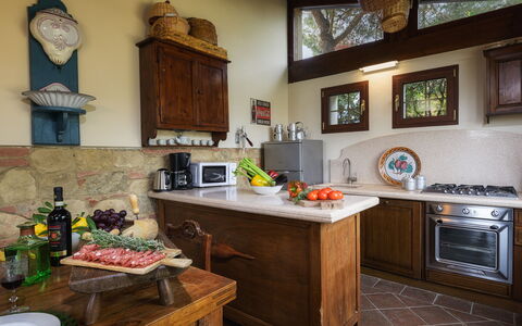 Il Fienile 4: Furniture, Kitchen, Interior Design, Countertop, Wood, Flooring, Cabinetry, Kitchen Appliance, Lighting, Room
