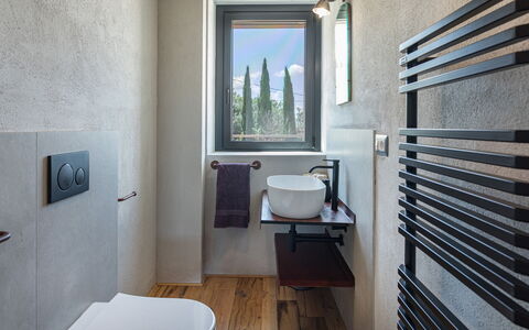 Casale the Place 6+2: Wall, Plumbing Fixture, Flooring, Plumbing, Bathroom, Tap, Sink, Toilet, Light Fixture