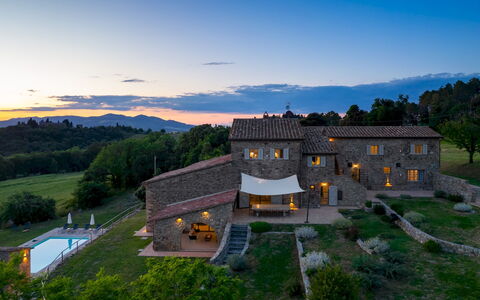 Villa Il Pozzo 14: Estate, Cottage, Farmhouse, Swimming Pool, Villa, Landscaping, Mansion, Eco Hotel, Resort, Farm