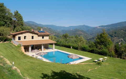 Villa Carlotta 8: Swimming Pool, House, Hill, Leisure, Mountain Range, Home, Farmhouse, Resort, Eco Hotel, Hill Station