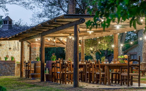 Podere Giardino 16+2: Wood, Shade, Garden, Outdoor Structure, Pavilion, Landscaping, Backyard, Gazebo, Lumber, Garden Buildings