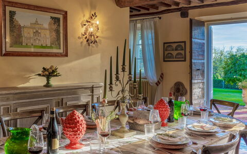 La Mandolata 12: Furniture, Interior Design, Table, Tableware, Chair, Dining Room, Kitchen & Dining Room Table, Home, Lighting, Room