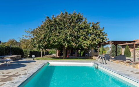 La Vigna 4: Swimming Pool, Blue, Resort, Shade, Composite Material, Eco Hotel, Outdoor Furniture, Leisure, Estate, Hacienda