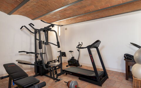 Casa Paggetti 8: Interior Design, Flooring, Furniture, Room, Floor, Ceiling, Exercise Machine, Gym, Hardwood, Exercise Equipment