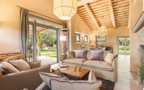 Casale Ansedonia 8+1: Furniture, Interior Design, Home, Wood, Couch, Flooring, Floor, Ceiling, Living Room, House