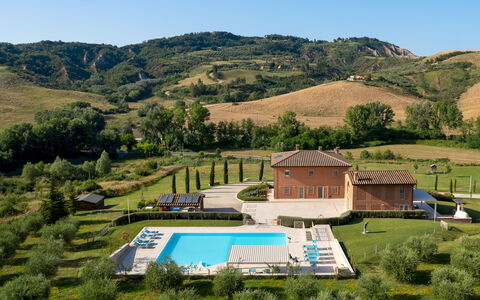 Podere Terranuova 10+2: Swimming Pool, Home, Residential Area, House, Resort, Estate, Farmhouse, Eco Hotel, Cottage, Thermae