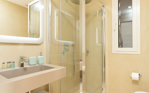 Podere Terranuova 10+2: Interior Design, Wall, Bathroom, Flooring, Plumbing Fixture, Floor, Bathroom Sink, Room, Lighting, Plumbing
