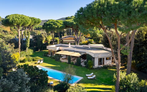 Villa Puntala 10: Residential Area, Home, Resort, Estate, Swimming Pool, Garden, Eco Hotel, Villa, Hacienda, Landscaping