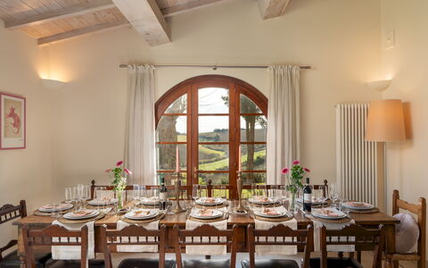 Casa da Sogno 12: Furniture, Interior Design, Table, Tableware, Wood, Dining Room, Chair, Kitchen & Dining Room Table, Flooring, Lighting