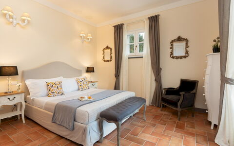 Villa Iole 14: Furniture, Interior Design, Floor, Room, Flooring, Lighting, Home, Bedroom, Bed, Ceiling