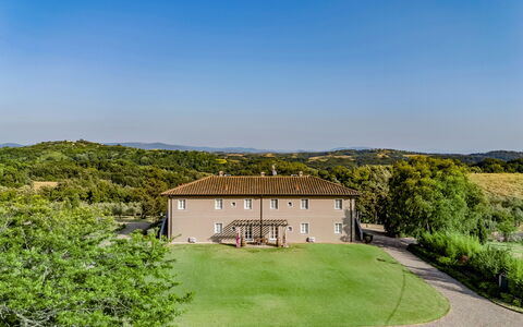 Villa Iole 14: Landscape, Land Lot, Rural Area, Plain, Estate, Meadow, Field, Pasture, Plantation, Farmhouse