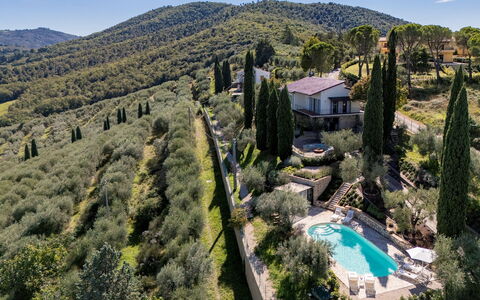 Casa dei Fiamminghi 10+2: Vegetation, Landscape, Shrub, Highland, Plant Community, Rural Area, Chaparral, Hill Station, Shrubland, Estate