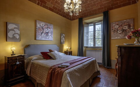 Il Castellare 14: Wall, Interior Design, Furniture, Room, Home, Linens, Picture Frame, Ceiling, Bedroom, Apartment