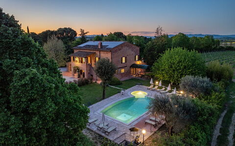 Sangiovese 14: House, Home, Estate, Garden, Cottage, Swimming Pool, Farmhouse, Mansion, Villa, Lawn