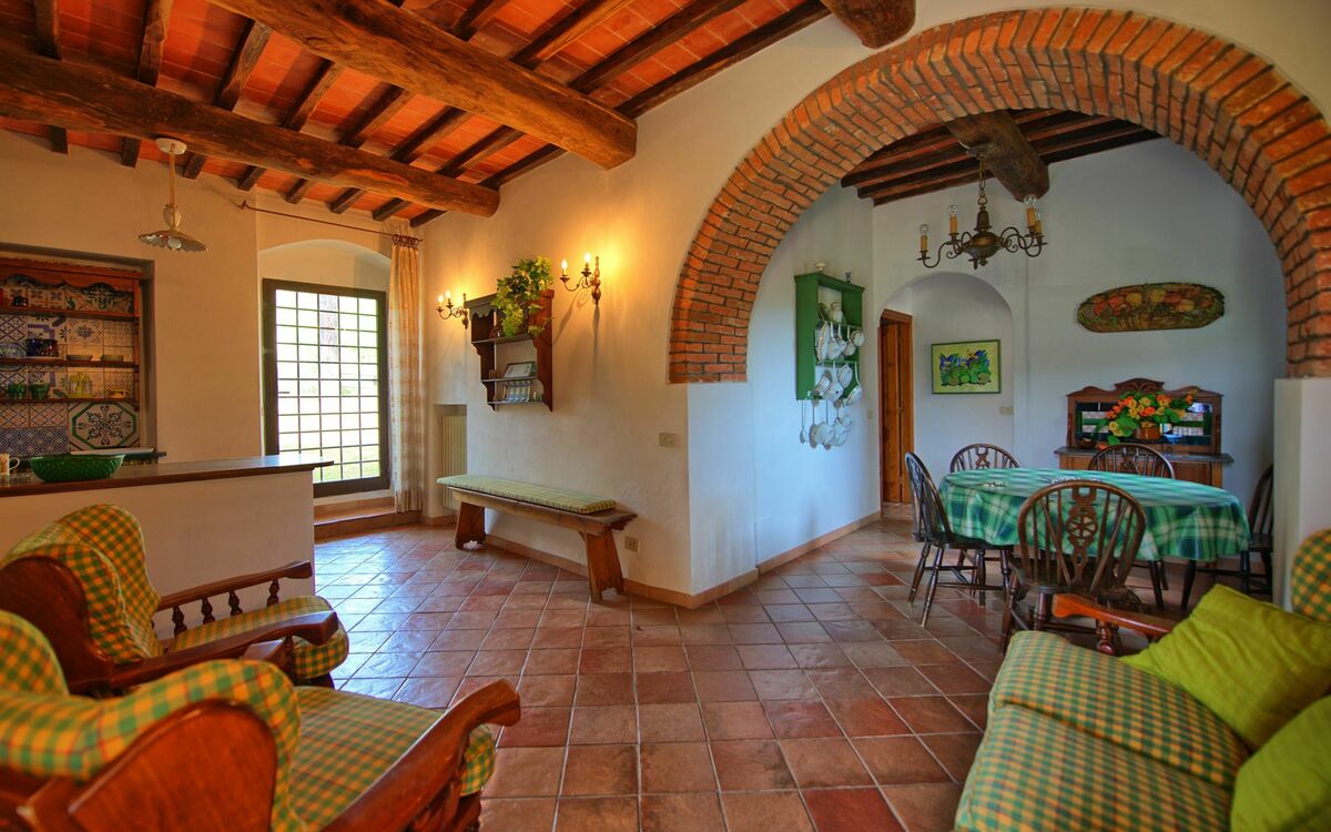 Accommodation:&nbsp;Montescalari 7