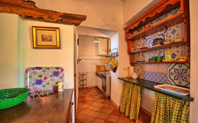 Accommodation:&nbsp;Montescalari 7