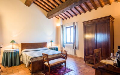 Accommodation:&nbsp;La Casetta 800.4
