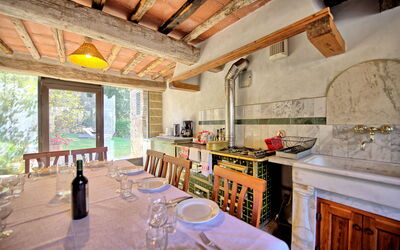 Accommodation:&nbsp;Padronale