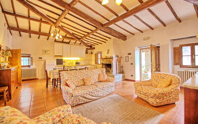 Accommodation:&nbsp;La Colonica