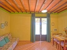 Accommodation:&nbsp;Nespolo 5