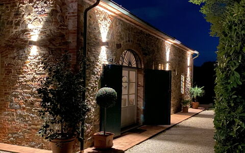 Villa Fontine: Plant, Flowerpot, Road Surface, Brick, Facade, Tints And Shades, Landscape, Shade, Building, Houseplant