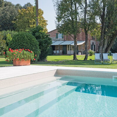 Villa Fontine: Property, Swimming Pool, House, Home, Real Estate, Residential Area, Building, Estate, Architecture, Villa