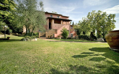 Le Rondini: Property, House, Grass, Home, Lawn, Land Lot, Estate, Real Estate, Yard, Building