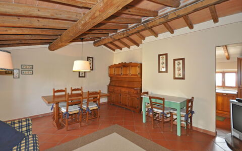 Accommodation:&nbsp;Upupa
