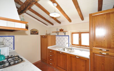 Accommodation:&nbsp;Upupa
