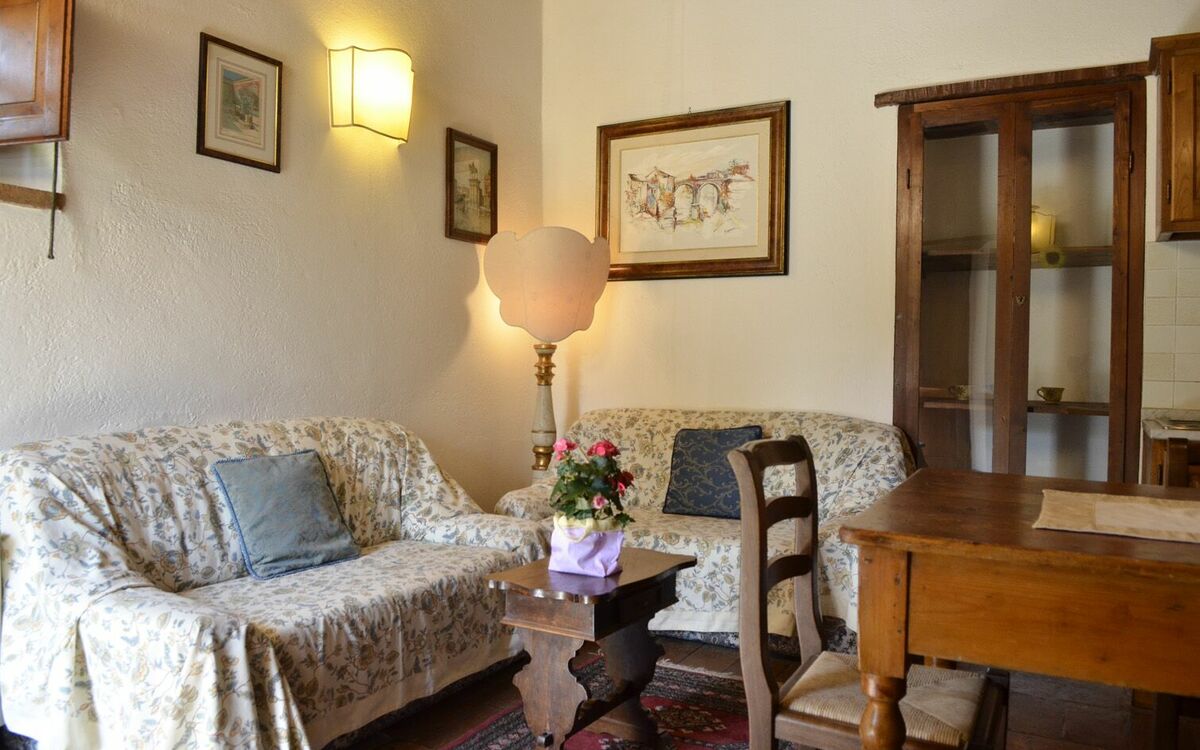 Accommodation:&nbsp;Mughetto