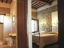 Accommodation:&nbsp;Pancole q