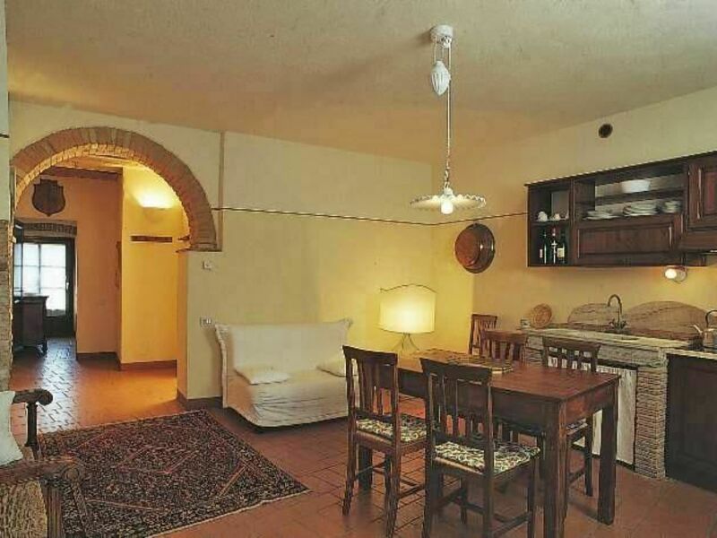 Accommodation:&nbsp;Pancole t