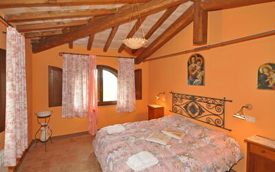 Accommodation:&nbsp;Leccio