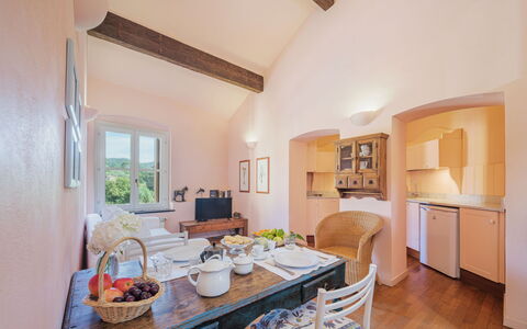 Accommodation:&nbsp;Casa della Dalcisa 200.3