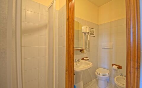 Il Frantoio: Room, Property, Bathroom, House, Architecture, Real Estate, Plumbing Fixture, Building, Home, Floor