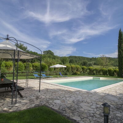 Sunflower: Property, Swimming Pool, Real Estate, Sky, House, Grass, Backyard, Estate, Land Lot, Leisure