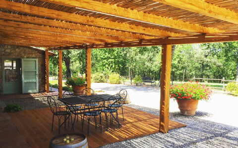 San Donato: Wood, Flooring, Furniture, Shade, Floor, Wood Stain, Hardwood, Outdoor Structure, Beam, Garden