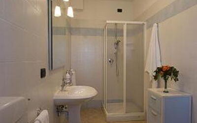 Accommodation:&nbsp;Massi c