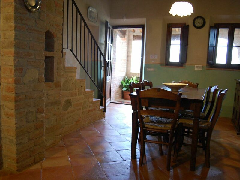 Accommodation:&nbsp;Morus