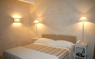 Accommodation:&nbsp;L' Ariosa