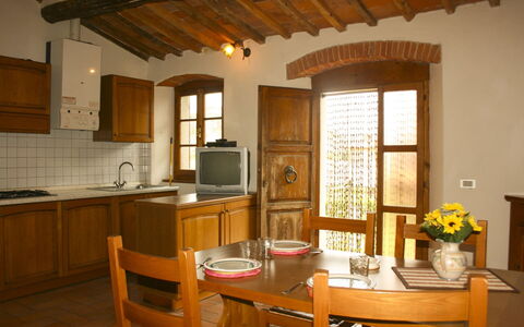 Pozzonovo: Furniture, Wood, Interior Design, Flooring, Cabinetry, Ceiling, Room, Floor, Kitchen, Countertop