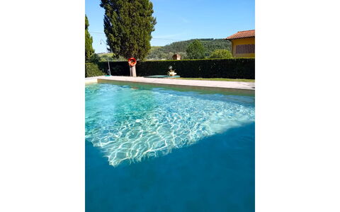 Villa Alabastro: Swimming Pool, Flooring, Flagstone, Composite Material, Shade, Garden, Tile, Water Feature, Concrete, Outdoor Furniture