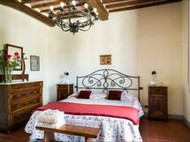 Accommodation:&nbsp;Poggio Falchi