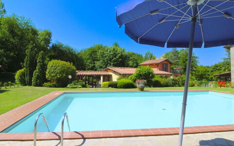 Le Balze: Swimming Pool, Blue, Resort, Outdoor Furniture, Leisure, Composite Material, Eco Hotel, Shade, Hacienda, Water Feature