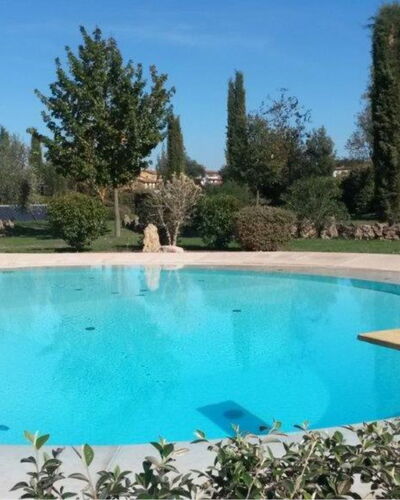 Pieve di Sant Ippolito: Water, Sky, Plant, Property, Swimming Pool, Nature, Azure, Tree, Body Of Water, Shade
