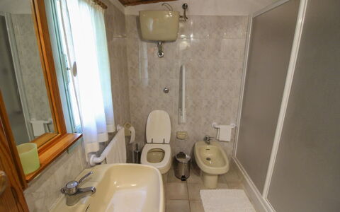 Pagliazzone: Bathroom, Plumbing Fixture, Bathroom Sink, Flooring, Sink, Floor, Toilet Seat, Tap, Interior Design, Plumbing